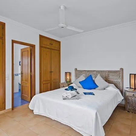 White Sands - Private Oasis, Heated Pool, Beaches & Strip Nearby アルブフェイラ