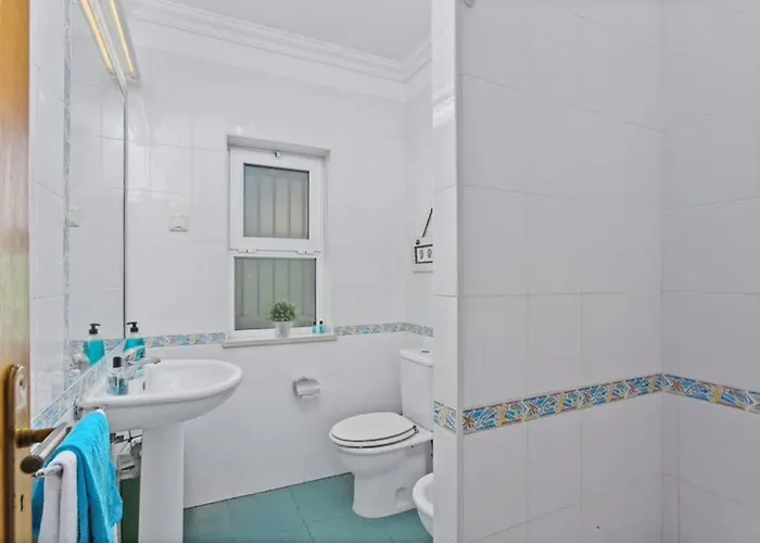 White Sands - Private Oasis, Heated Pool, Beaches & Strip Nearby אלבופיירה