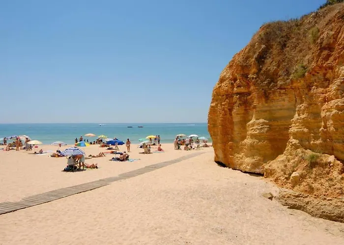 White Sands - Private Oasis, Heated Pool, Beaches & Strip Nearby Villa Albufeira