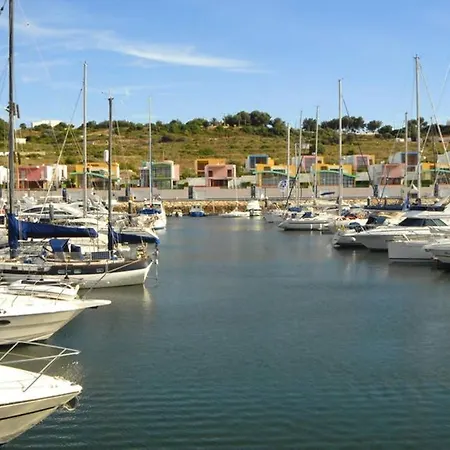 White Sands - Private Oasis, Heated Pool, Beaches & Strip Nearby Villa Albufeira