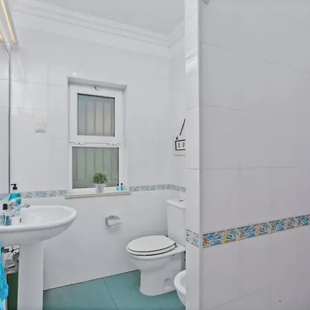 White Sands - Private Oasis, Heated Pool, Beaches & Strip Nearby Albufeira