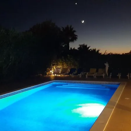 White Sands - Private Oasis, Heated Pool, Beaches & Strip Nearby Willa Albufeira